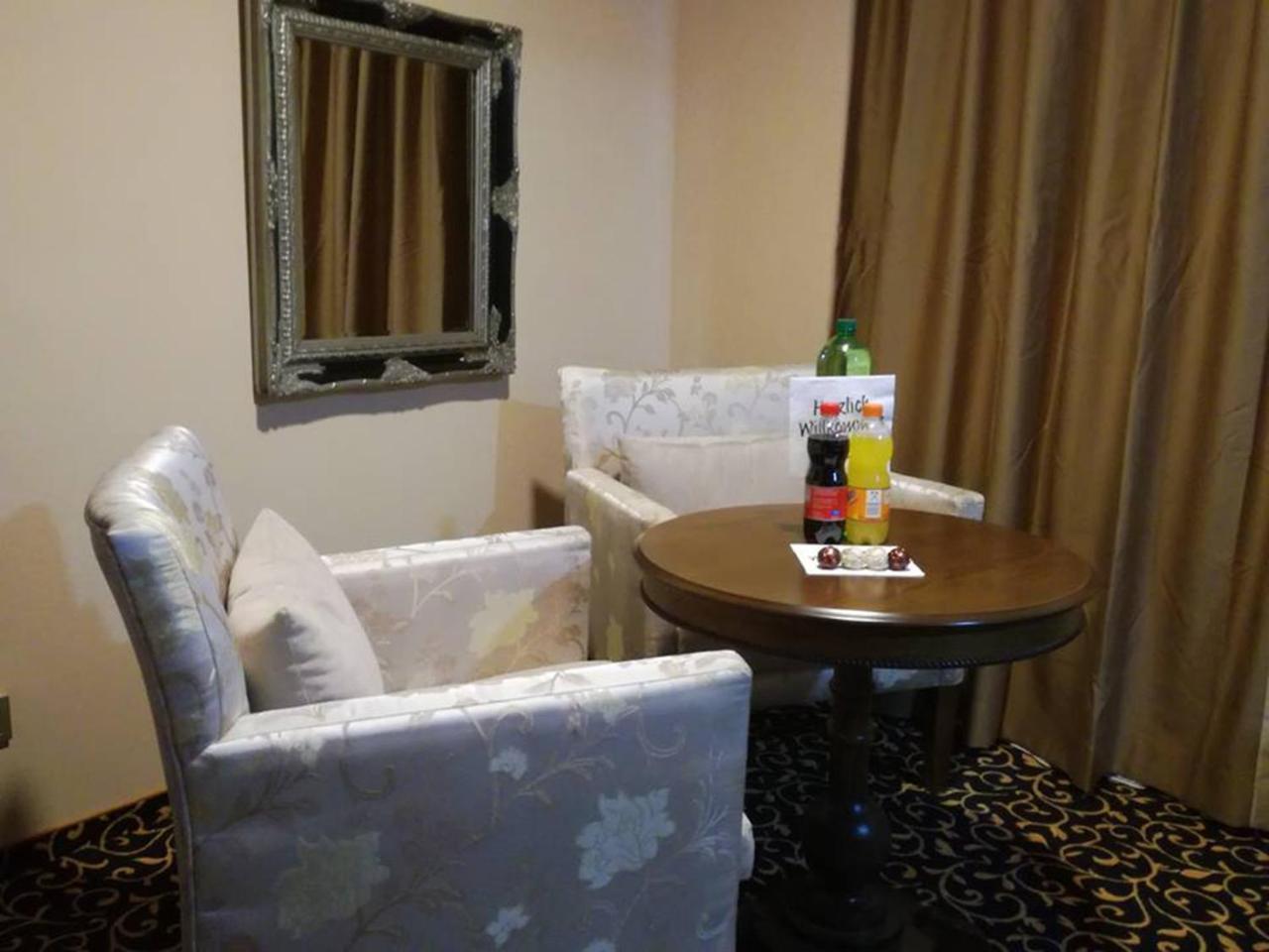 Hotel Zum Weissen Ochsen Aalen Zewnętrze zdjęcie