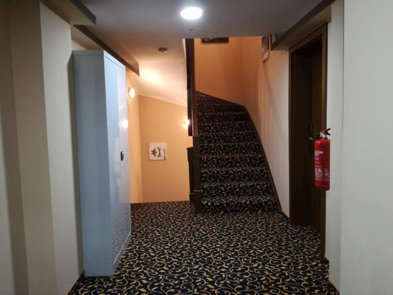 Hotel Zum Weissen Ochsen Aalen Zewnętrze zdjęcie