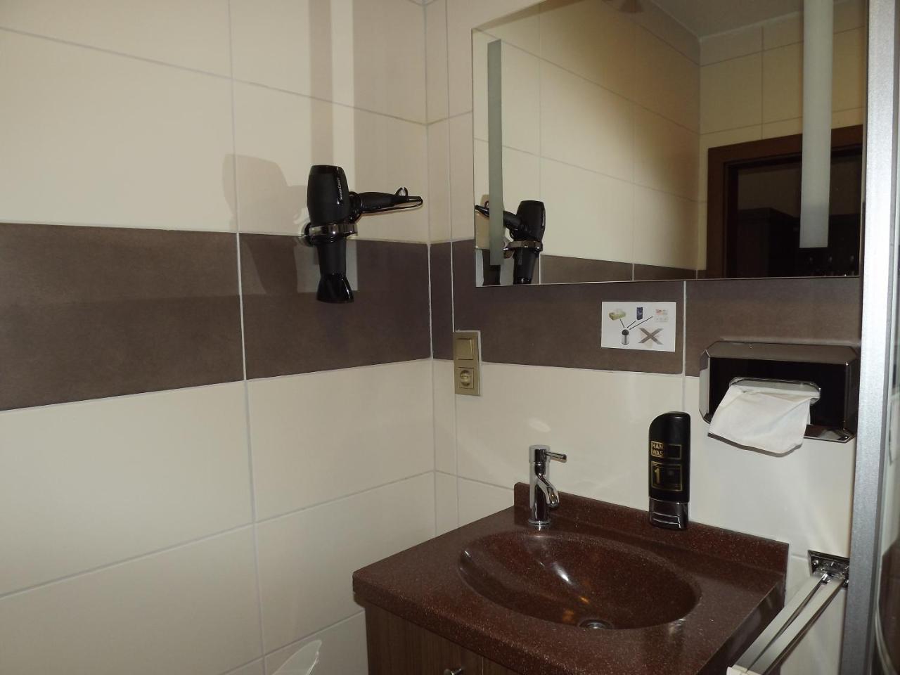 Hotel Zum Weissen Ochsen Aalen Zewnętrze zdjęcie