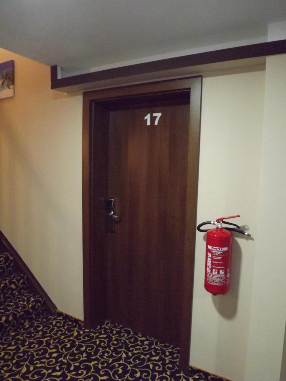 Hotel Zum Weissen Ochsen Aalen Zewnętrze zdjęcie