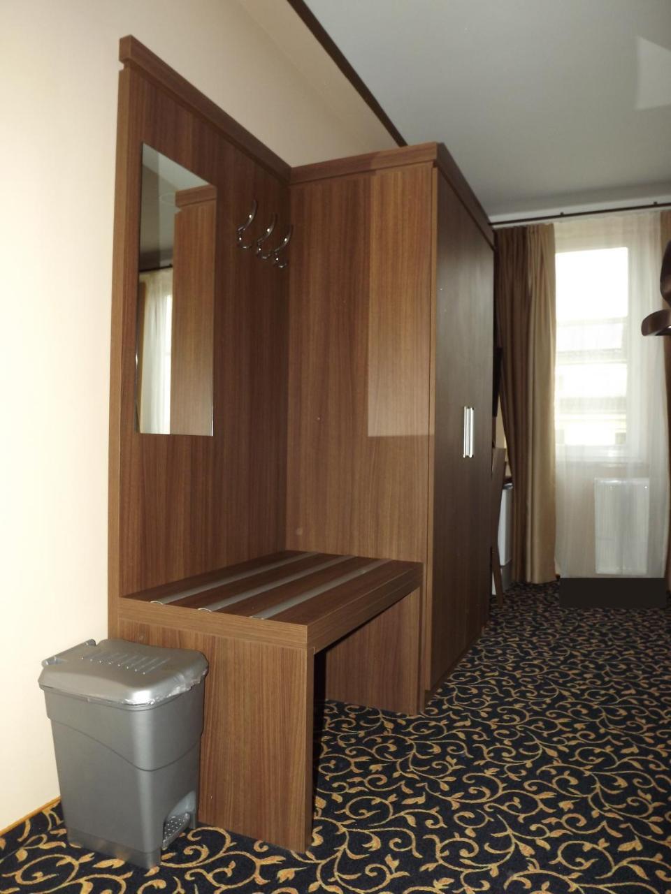 Hotel Zum Weissen Ochsen Aalen Zewnętrze zdjęcie