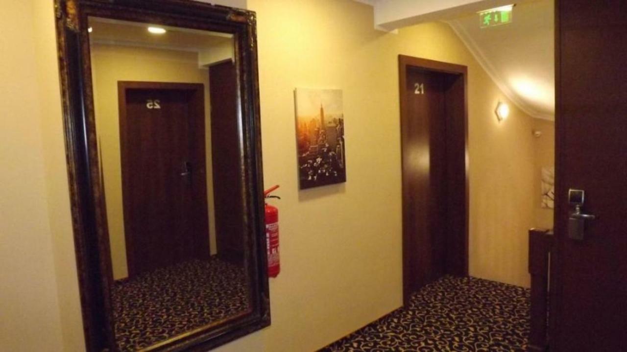 Hotel Zum Weissen Ochsen Aalen Zewnętrze zdjęcie